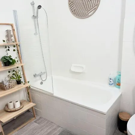 Fully Equipped Apartment *